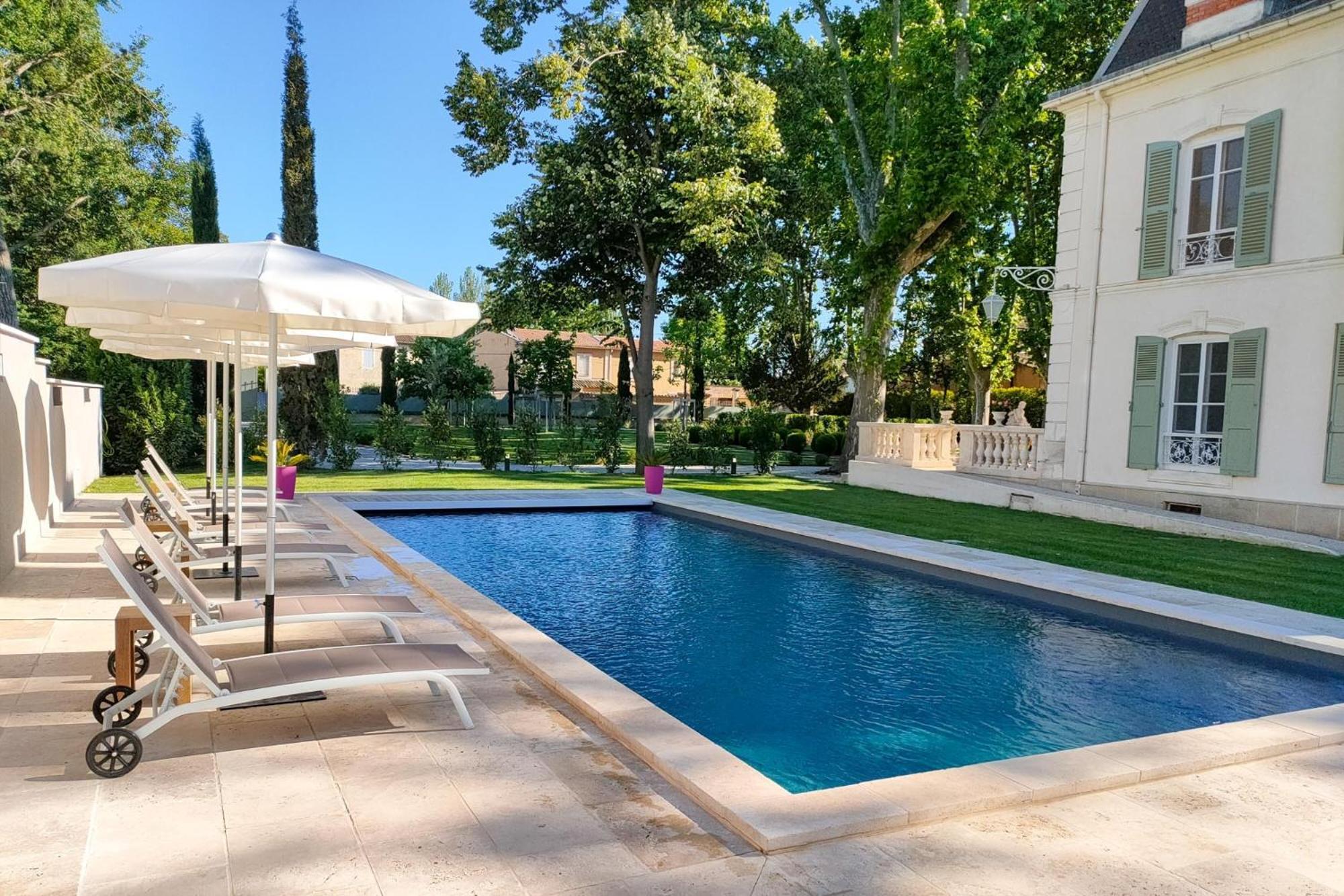 Les Frenes En Provence-Chateau Zen Авиньон Экстерьер фото